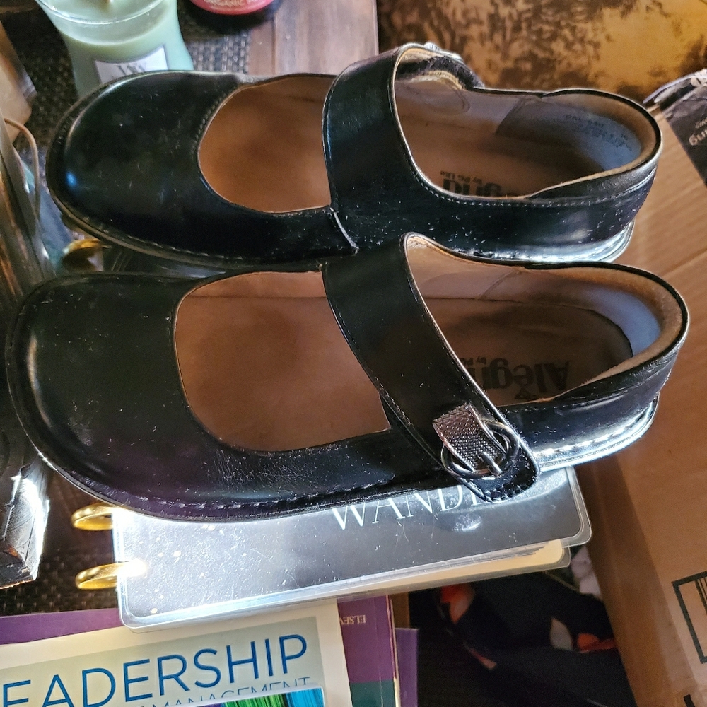 Alegria nursing shoes